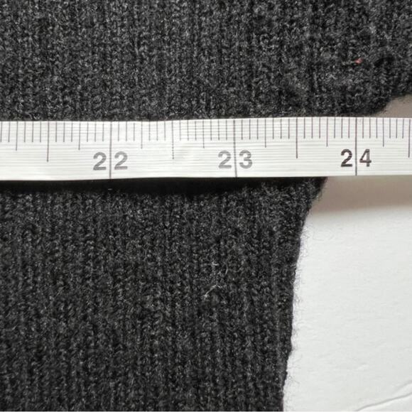 Theo & Spencer V-Neck Ribbed Sweater, Black, S, NWT - Picture 8 of 11